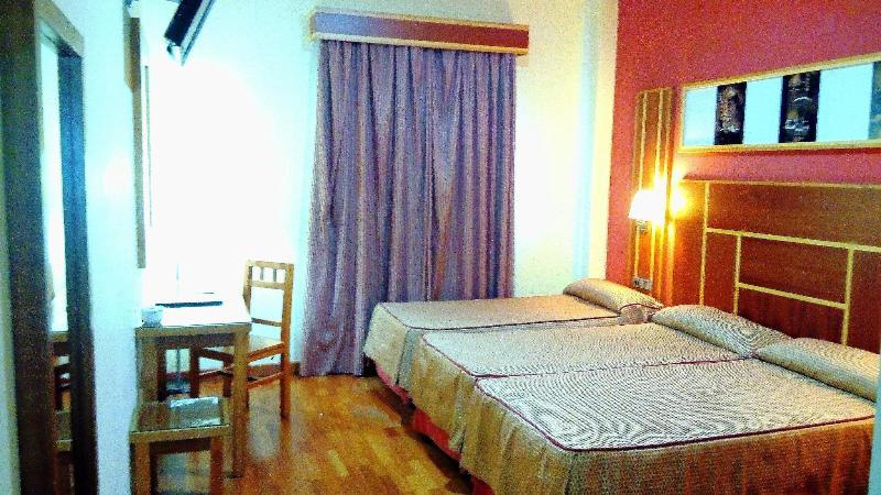 Hotel Carmen La Carlota