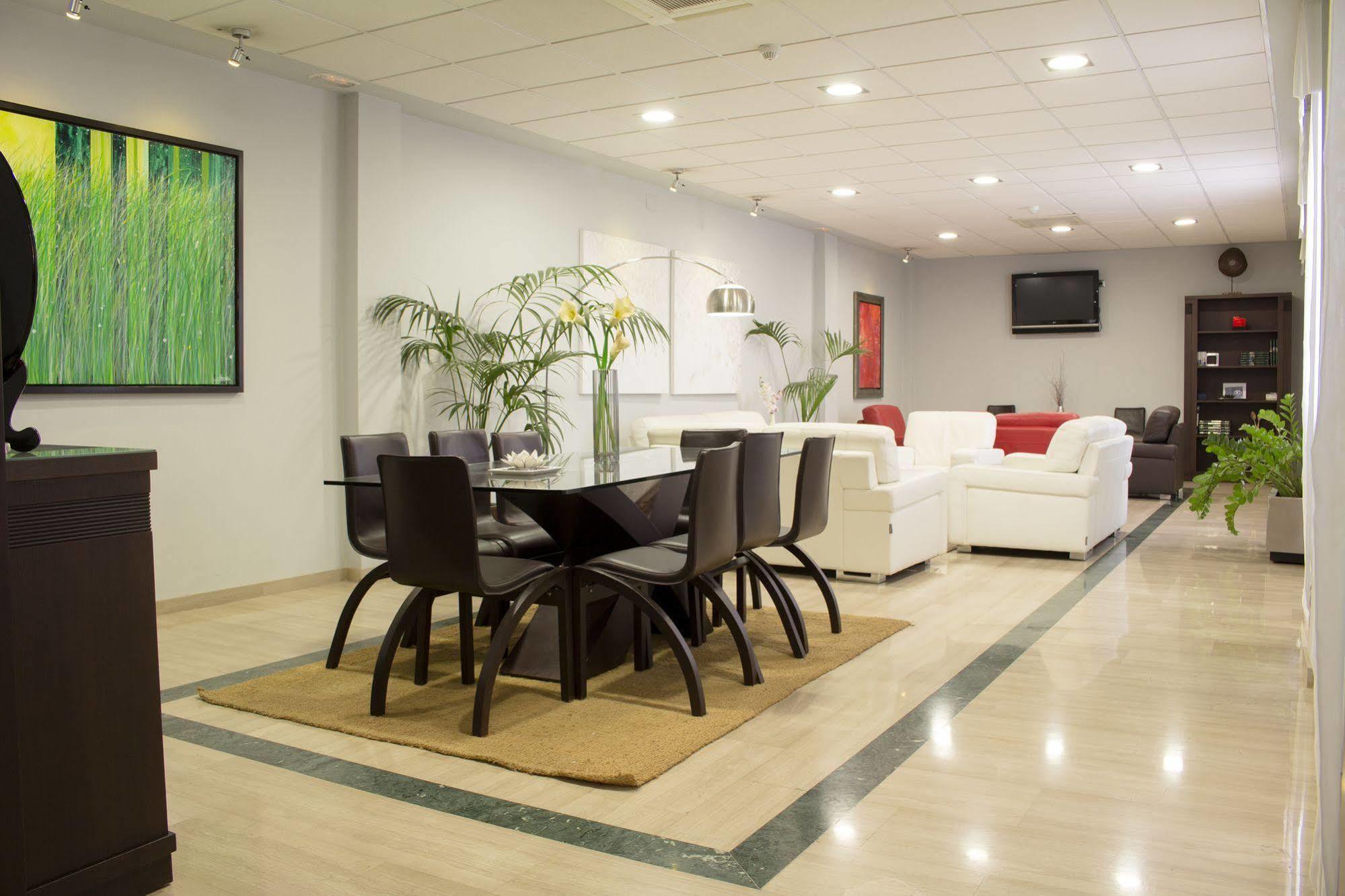 Carmen Hotel La Carlota