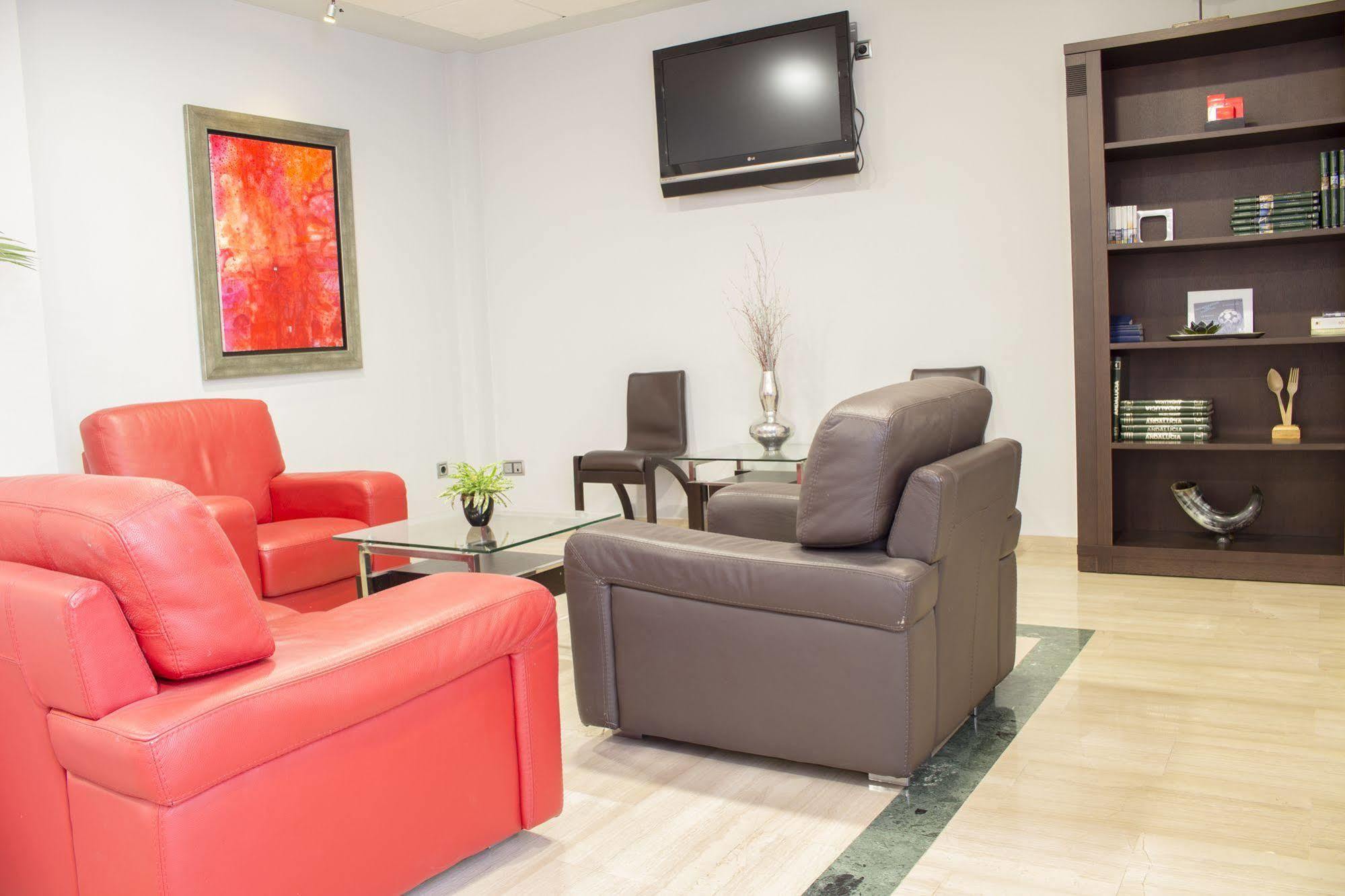 Carmen Hotel 3*